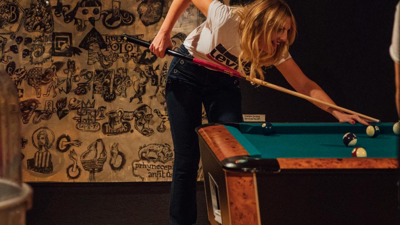 Budget Rooms Gstaad シェーンリート エクステリア 写真