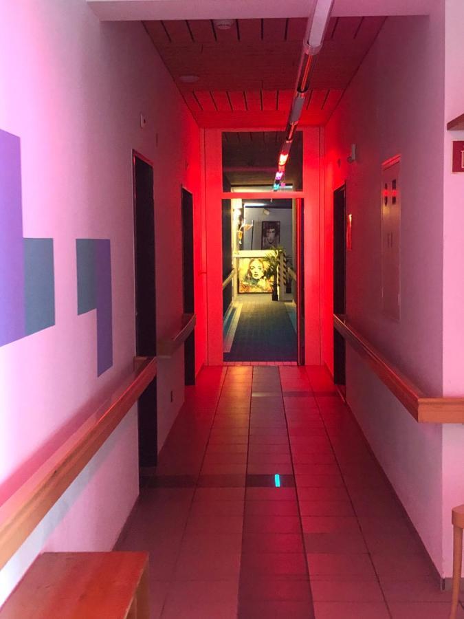 Budget Rooms Gstaad シェーンリート エクステリア 写真